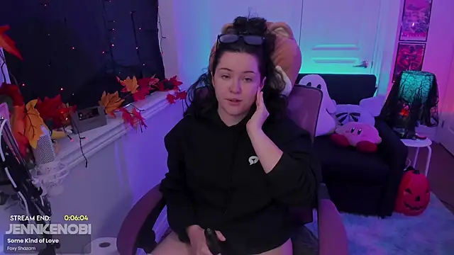 JennKenobi online show from 10-16-25, 02:47