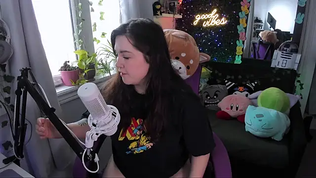 JennKenobi online show from 04-17-26, 03:15