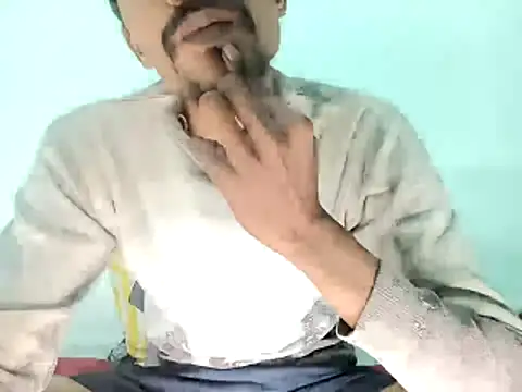 PrabV0319 online show from 12-21-25, 04:19