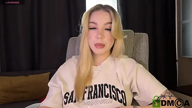 ariashaa online show from 03-26-26, 02:04