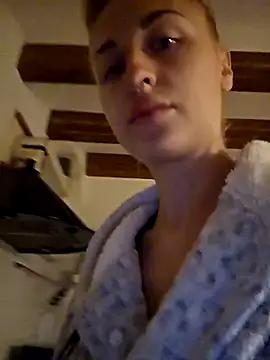 Snapshot of kylie_blck chatting on 02-25-26, 04:34 kylie blck online show from 02-25-26, 04:34