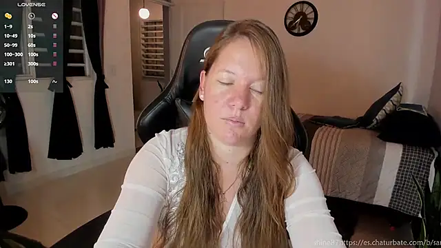 Snapshot of tamy_shine87 chatting on 03-15-26, 11:34 tamy shine87 online show from 03-15-26, 11:34