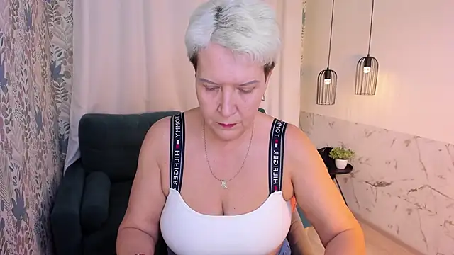 KathySunn online show from 04-03-26, 01:17