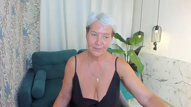 Snapshot of KathySunn chatting on 07-18-26, 01:30 KathySunn online show from 07-18-26, 01:30