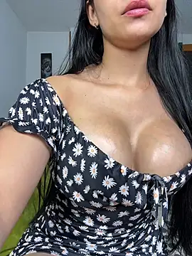 Snapshot of Angela_isabella chatting on 05-03-26, 09:29 Angela isabella online show from 05-03-26, 09:29