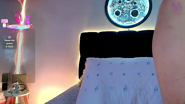 Snapshot of lorrayne_ chatting on 04-24-26, 12:29 lorrayne online show from 04-24-26, 12:29