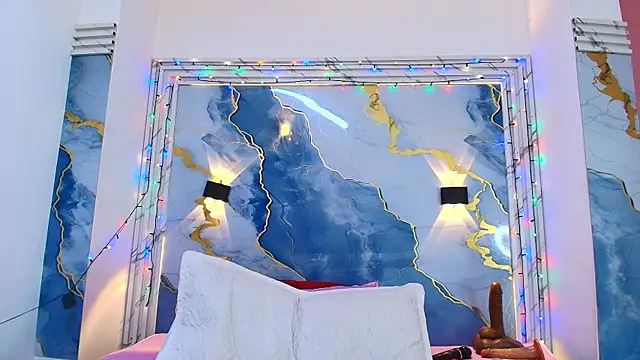 lorrayne  online show from 01-08-26, 12:22