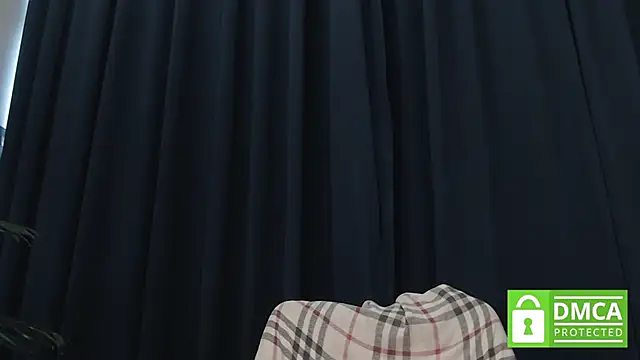 Snapshot of mollywayne chatting on 05-26-26, 04:10 mollywayne online show from 05-26-26, 04:10