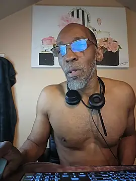 Snapshot of Lonelynudist59 chatting on 07-23-26, 12:02 Lonelynudist59 online show from 07-23-26, 12:02
