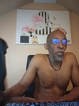 Snapshot of Lonelynudist59 chatting on 06-04-26, 12:54 Lonelynudist59 online show from 06-04-26, 12:54