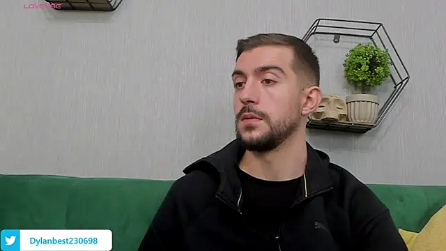 Snapshot of Dylan_Best chatting on 10-07-25, 08:54 Dylan Best online show from 10-07-25, 08:54