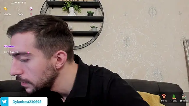 Snapshot of Dylan_Best chatting on 01-18-26, 11:30 Dylan Best online show from 01-18-26, 11:30