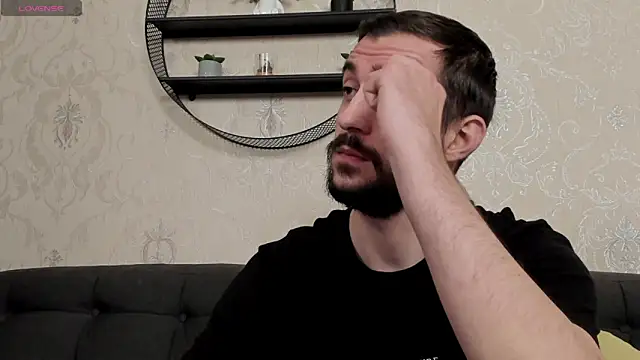 Snapshot of Dylan_Best chatting on 02-10-26, 11:37 Dylan Best online show from 02-10-26, 11:37