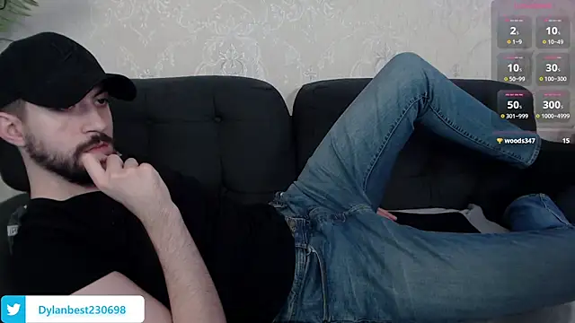 Snapshot of Dylan_Best chatting on 02-15-25, 02:37 Dylan Best online show from 02-15-25, 02:37