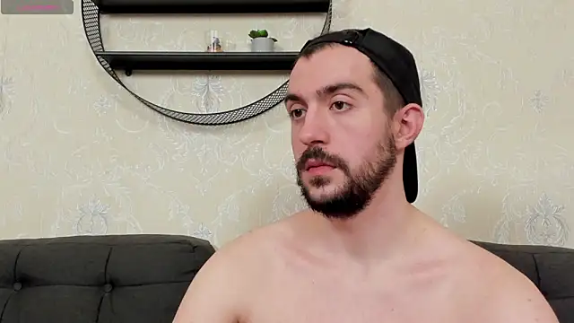 Snapshot of Dylan_Best chatting on 04-20-26, 10:00 Dylan Best online show from 04-20-26, 10:00