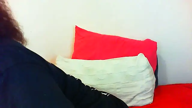 Snapshot of NAUGHTIECURVY chatting on 06-16-26, 09:31 NAUGHTIECURVY online show from 06-16-26, 09:31