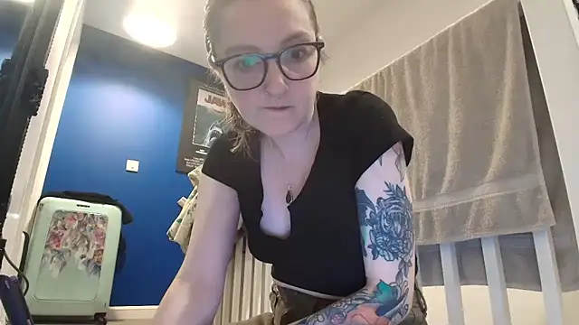 short sweetpea online show from 10-20-25, 06:52