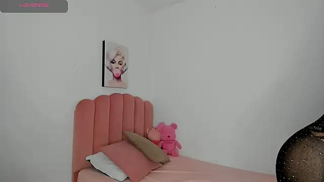 julieth sanz online show from 03-22-25, 09:34