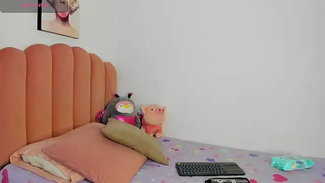 julieth sanz online show from 03-11-25, 09:02