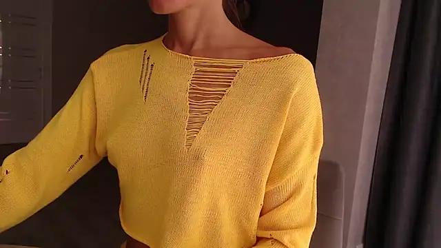 Varonica Caprii online show from 10-06-25, 08:59