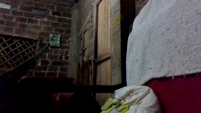 Snapshot of axomen chatting on 04-04-26, 05:03 axomen online show from 04-04-26, 05:03