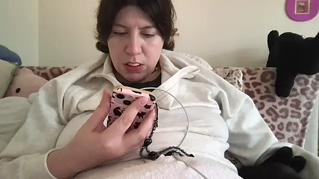 HYPHYtype online show from 09-13-25, 06:52