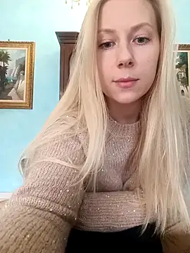 Snapshot of Prettierkate chatting on 12-15-25, 08:53 Prettierkate online show from 12-15-25, 08:53