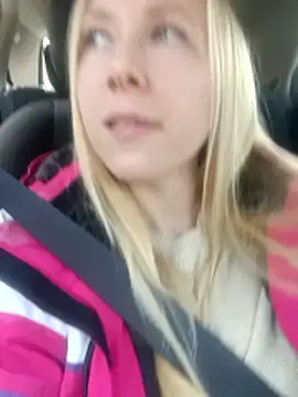 Snapshot of Prettierkate chatting on 03-08-26, 10:29 Prettierkate online show from 03-08-26, 10:29