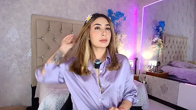 Snapshot of nini_love01 chatting on 05-29-26, 03:56 nini love01 online show from 05-29-26, 03:56