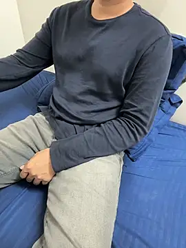 Arjun78877 online show from 12-18-25, 07:29