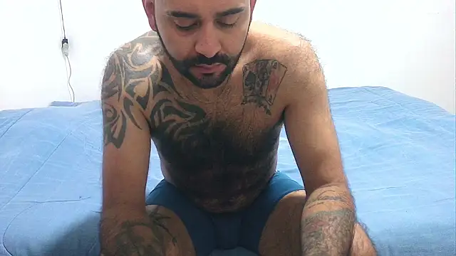 TeddyGominola  online show from 03-18-25, 07:44