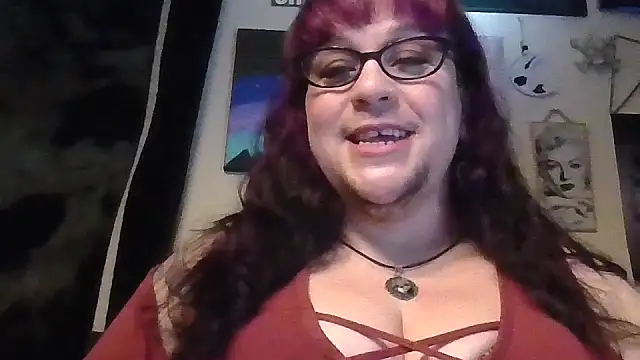 GothyBaby online show from 11-17-25, 08:02