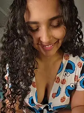 Lucy Marin online show from 05-14-26, 12:07