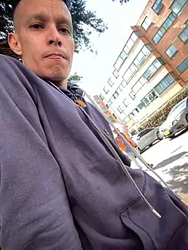 Snapshot of yequeal chatting on 12-03-24, 03:17 yequeal online show from 12-03-24, 03:17