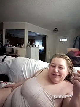 atlwebbie75 online show from 10-22-25, 12:04