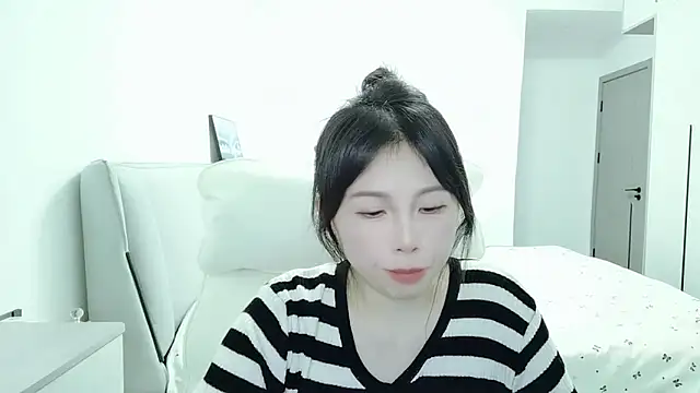 Sunset glow online show from 11-18-25, 03:48