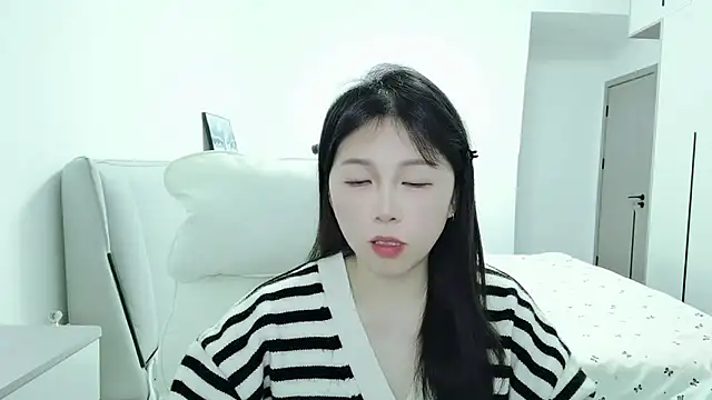 Sunset glow online show from 11-18-25, 02:49