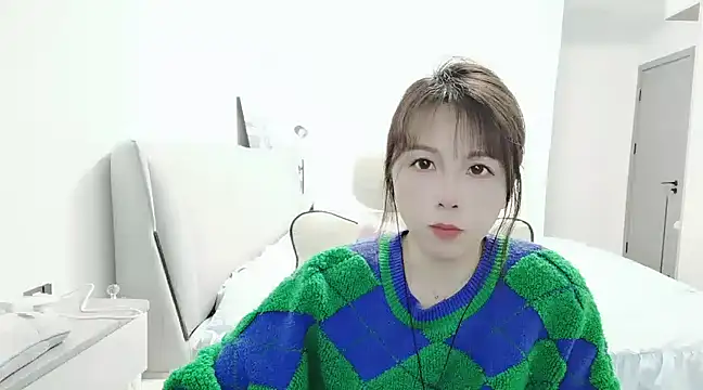 Snapshot of Sunset_glow chatting on 03-18-25, 02:28 Sunset glow online show from 03-18-25, 02:28