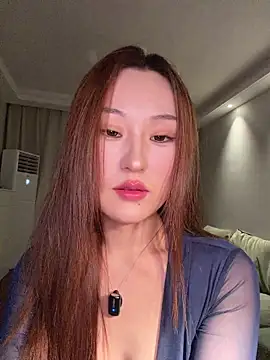 Snapshot of sphynx-_- chatting on 07-06-26, 10:22 sphynx- - online show from 07-06-26, 10:22