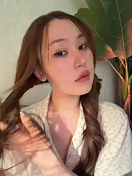 Snapshot of sphynx-_- chatting on 09-27-25, 09:59 sphynx- - online show from 09-27-25, 09:59