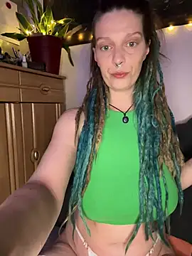 MenaDreadfull online show from 03-12-26, 07:18