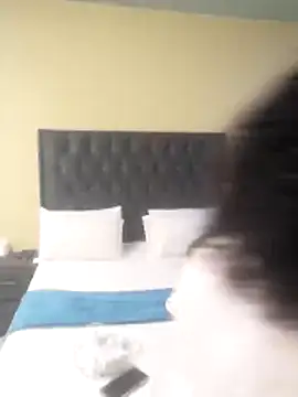 CuteHoney92 online show from 04-23-26, 09:27