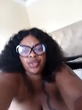 CuteHoney92 online show from 04-21-26, 12:12