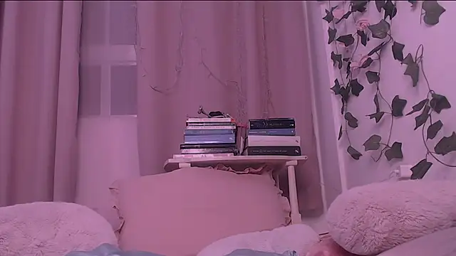 Snapshot of darkcandy666 chatting on 01-17-26, 04:05 darkcandy666 online show from 01-17-26, 04:05