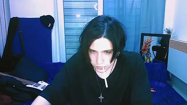 Snapshot of sademobeer chatting on 05-14-26, 02:36 sademobeer online show from 05-14-26, 02:36