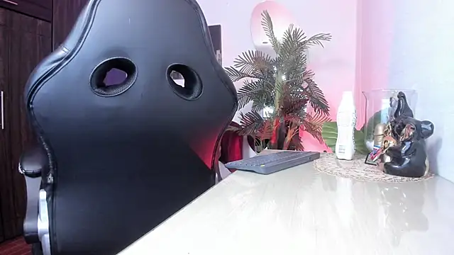 Amaia Bushida online show from 04-08-26, 12:01