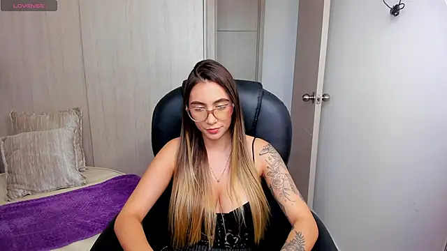 StacyConner online show from 10-28-25, 08:19