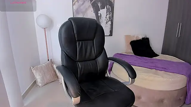 StacyConner online show from 02-11-25, 09:25