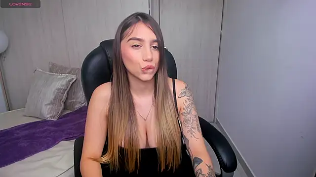 StacyConner online show from 10-23-25, 05:11