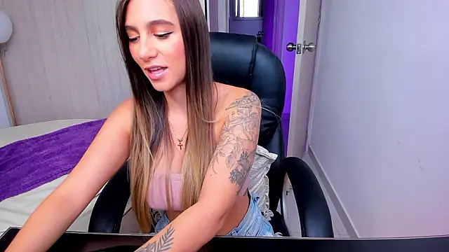 StacyConner online show from 03-18-26, 09:04